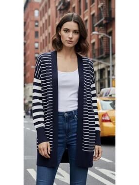 DKNY NWT Women’s Living Linear Striped Cardigan in Blue/White- Size M/L